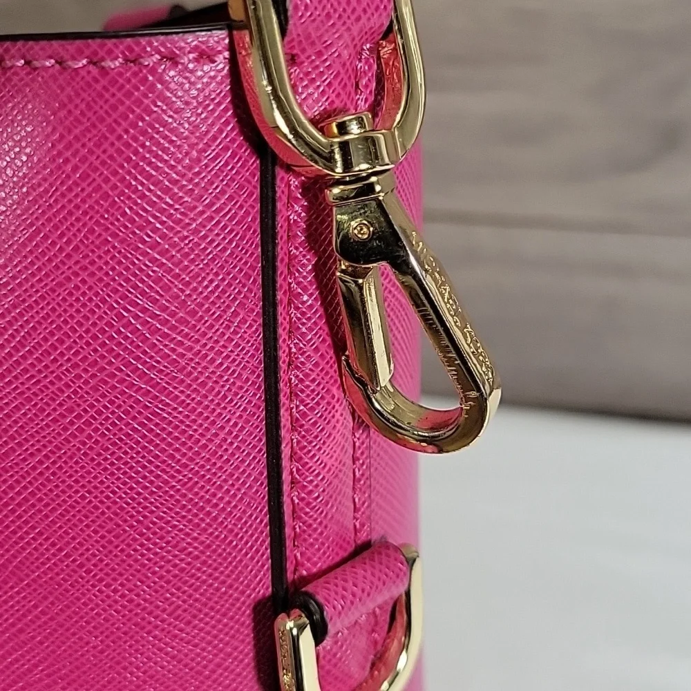 Michael Kors Fuschia Greenwich Grab Bag Tote Shoulder Bag Purse